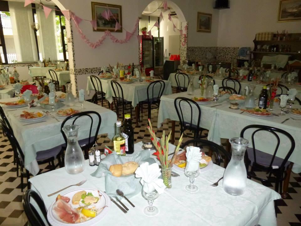 Hotel Villa Podgora Rimini Ngoại thất bức ảnh