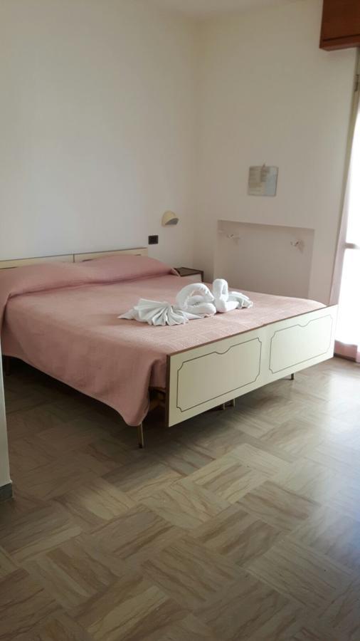 Hotel Villa Podgora Rimini Ngoại thất bức ảnh
